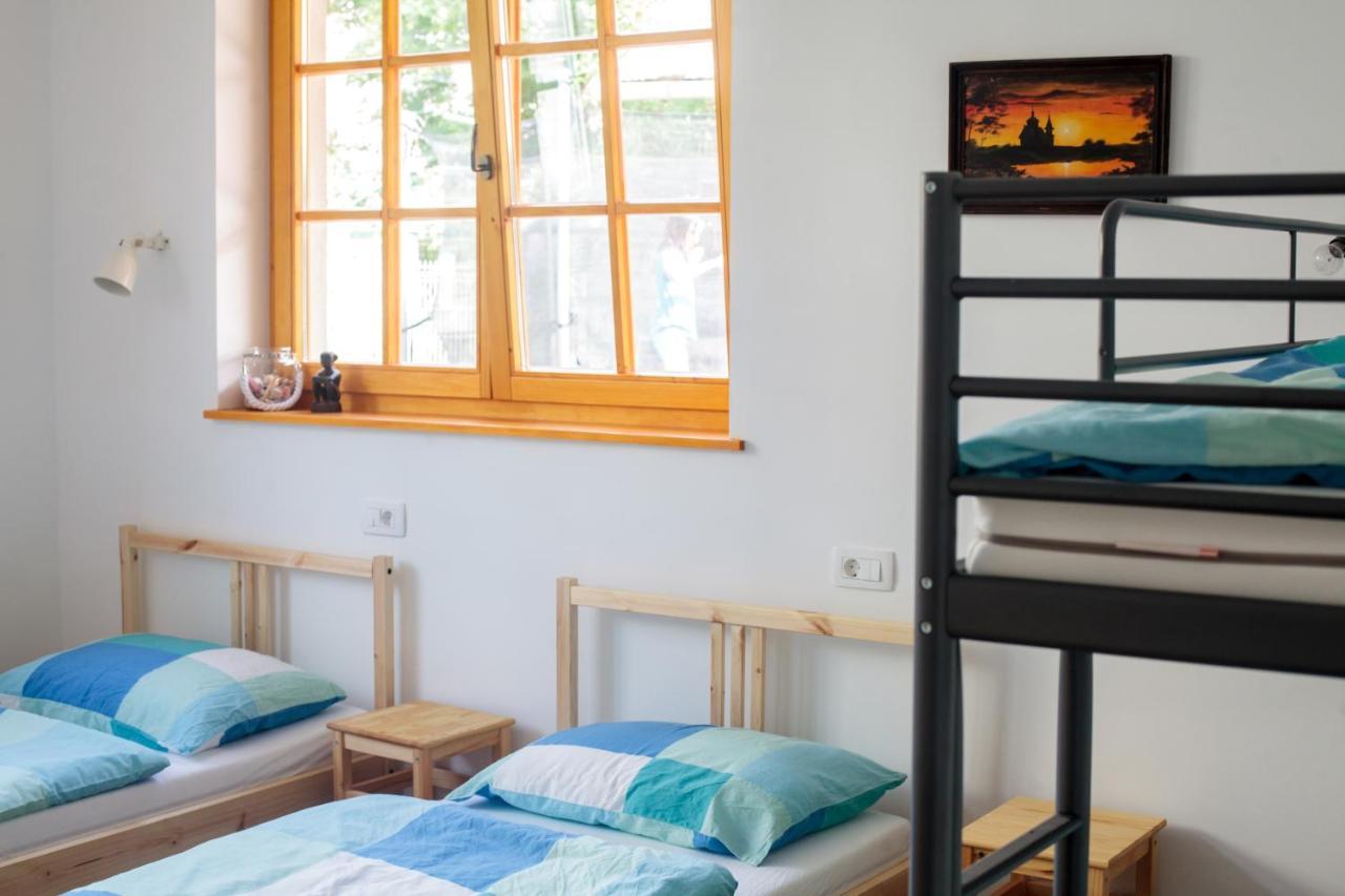 Bikeski Family Hotel, B&B, Apartaments, Rooms Mezica 외부 사진