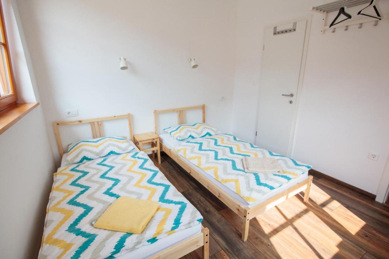 Bikeski Family Hotel, B&B, Apartaments, Rooms Mezica 외부 사진